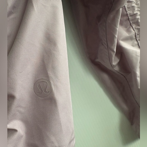 4 NEW Lululemon Cropped Track Jacket- Lightweight - Picture 10 of 11